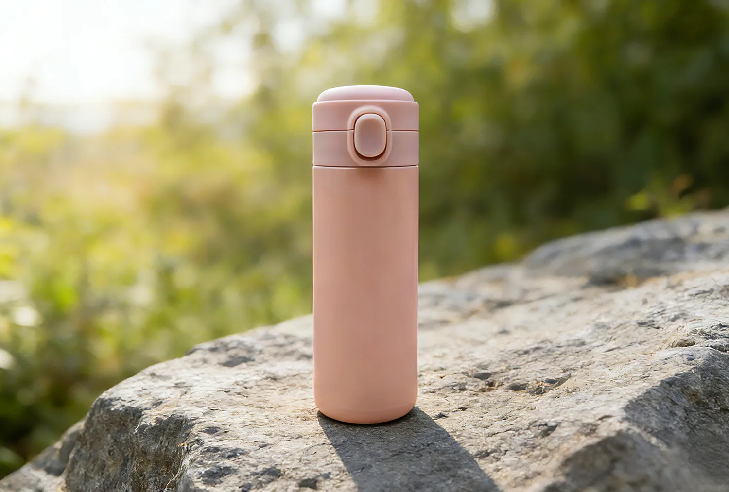 Lastnosti potovalne skodelice.